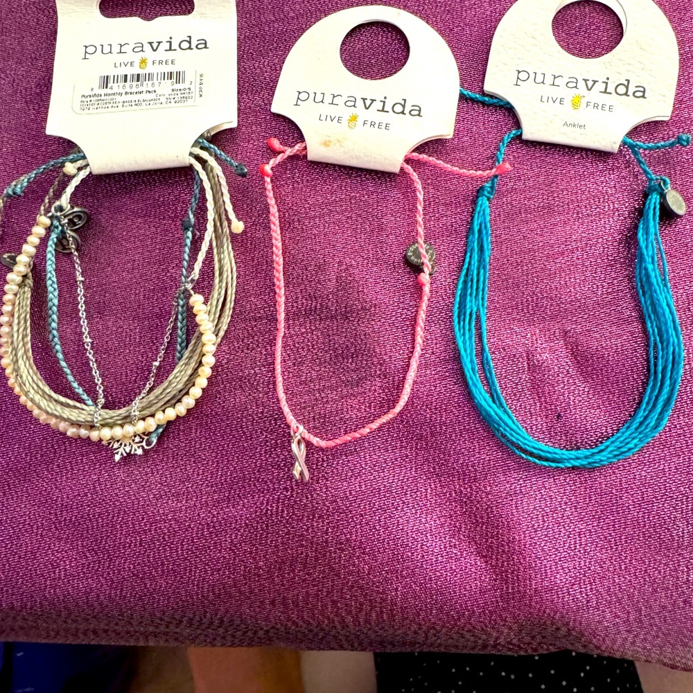 ❤️ $30 Pura Vida hand made bracelet